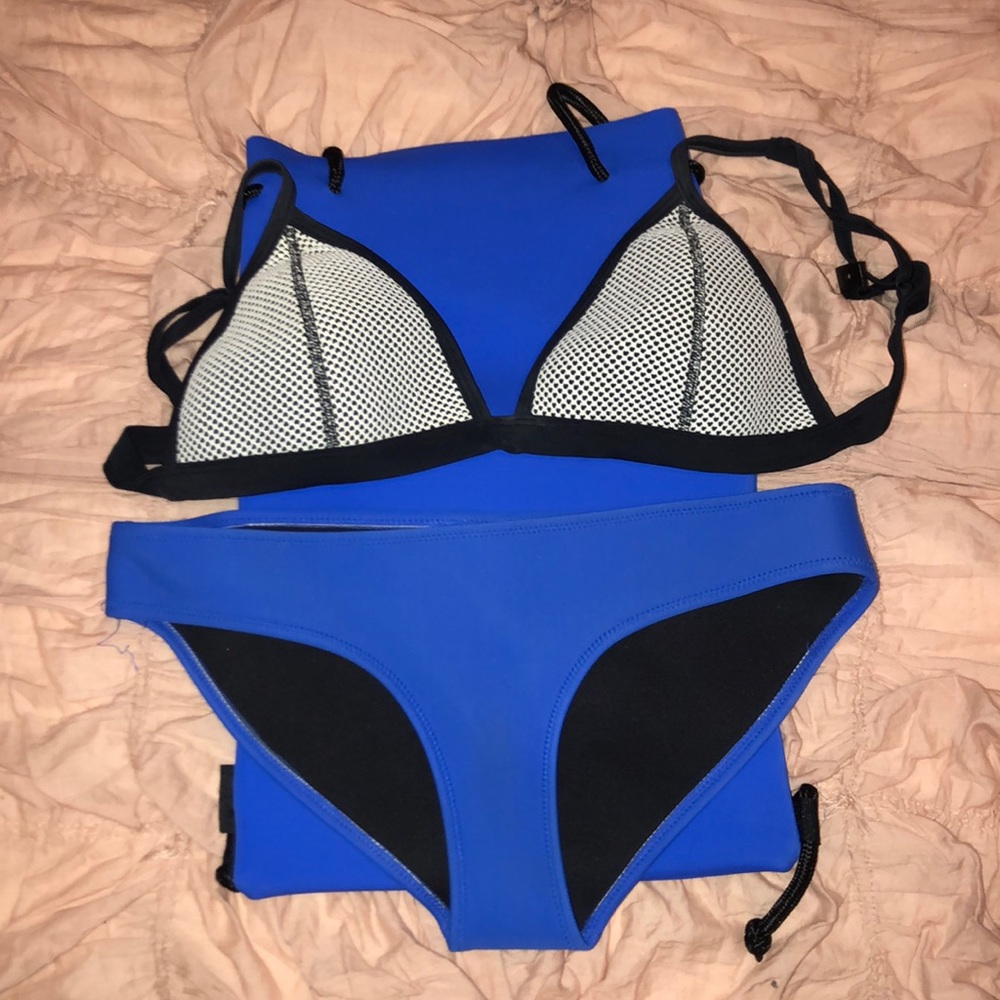 Blue black and white mesh triangl bikini